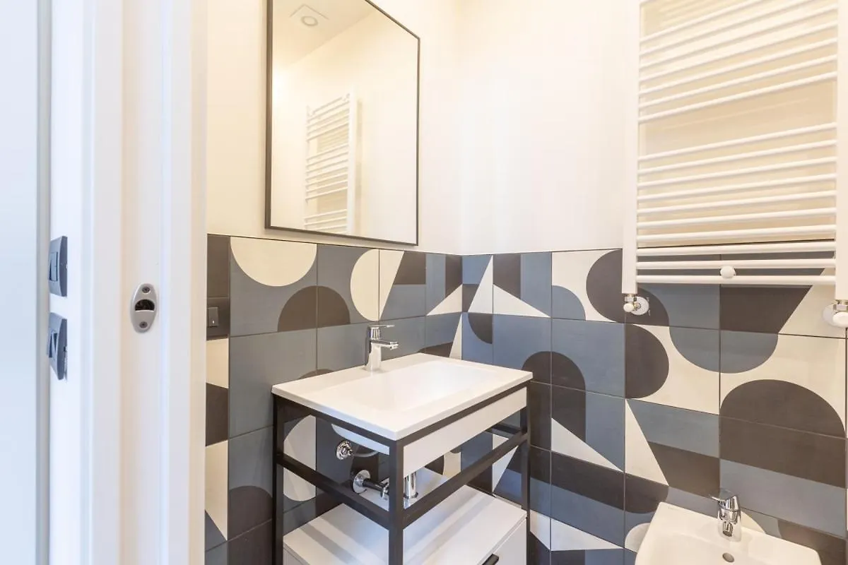 3Fo6 -Navigli-Duomo - Luxury Modern Apartment Milan