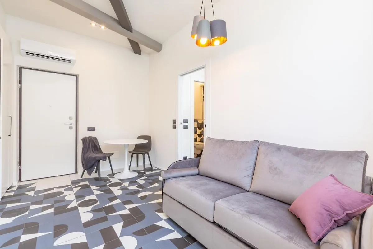 3Fo6 -Navigli-Duomo - Luxury Modern Apartment Milan